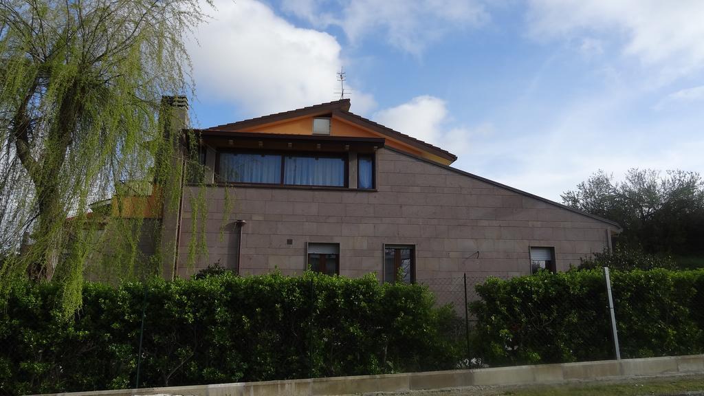 Bed and Breakfast Sa Mariposa Ittiri Exterior foto