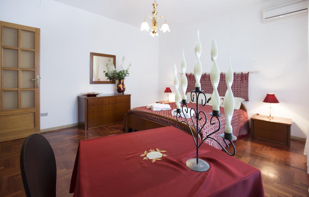 Bed and Breakfast Sa Mariposa Ittiri Exterior foto