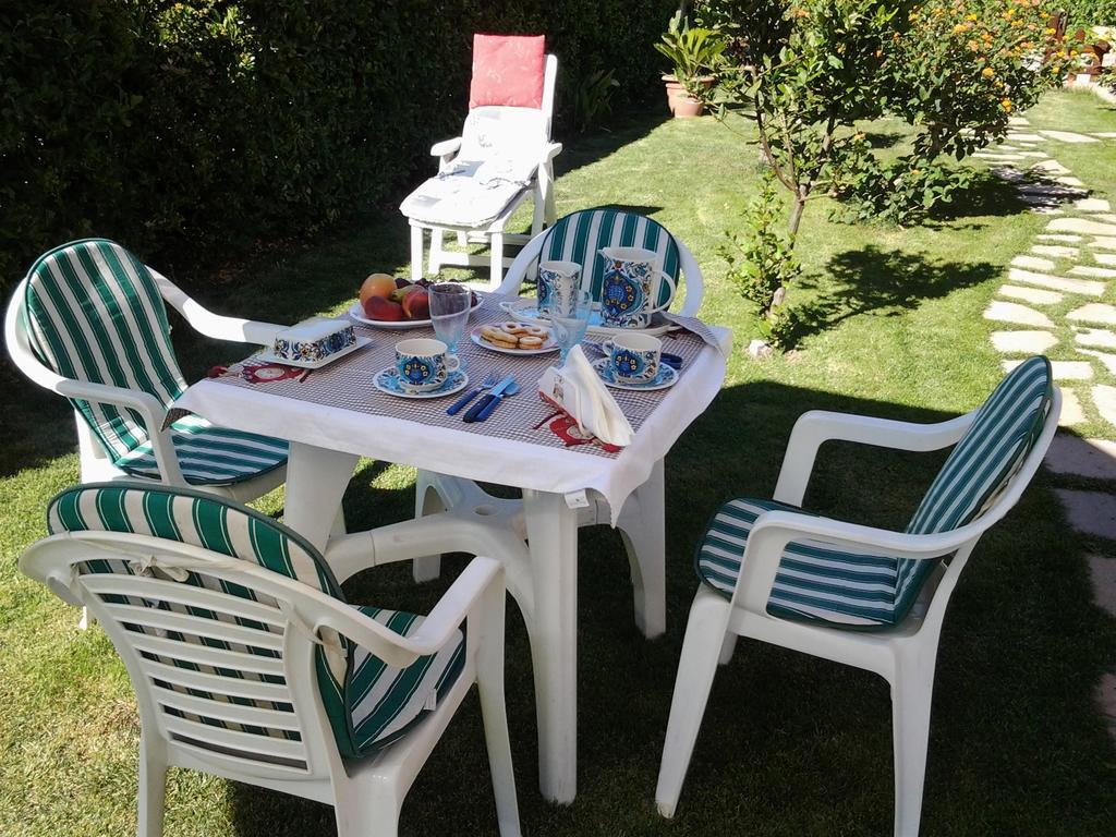 Bed and Breakfast Sa Mariposa Ittiri Exterior foto